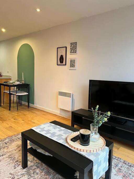 Chic 1 Bed Centrally Located Apartment - Birmingham Jq 外观 照片